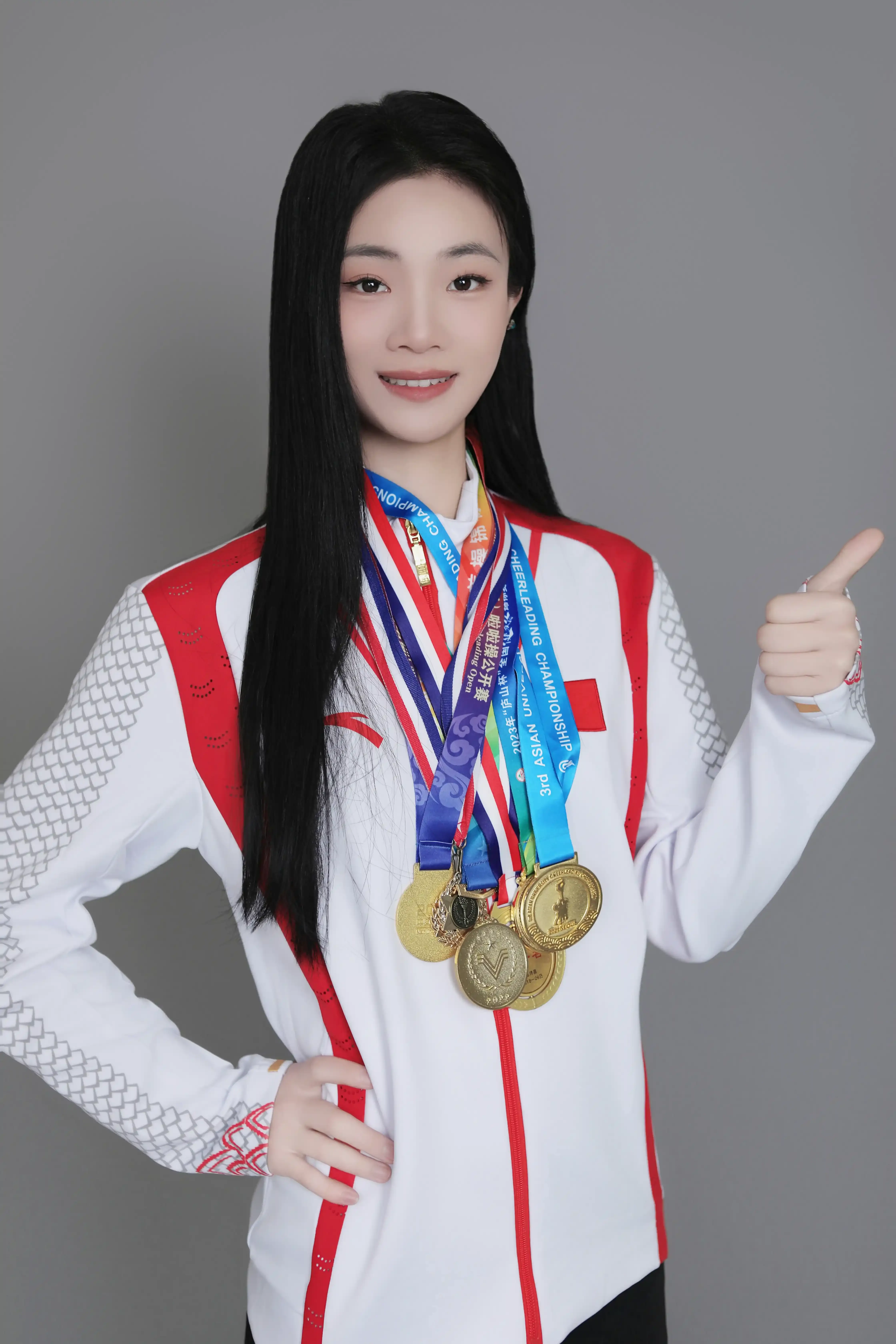 健美操冠军丁佳敏